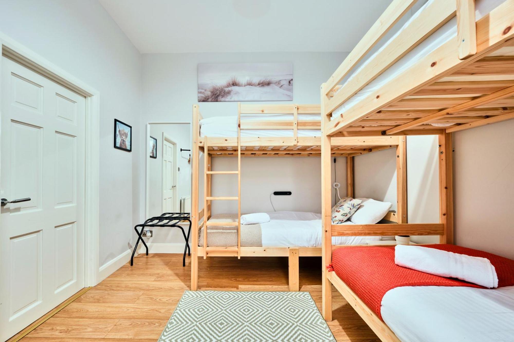 2 Dunluce Green - Portrush By The Sea Екстериор снимка