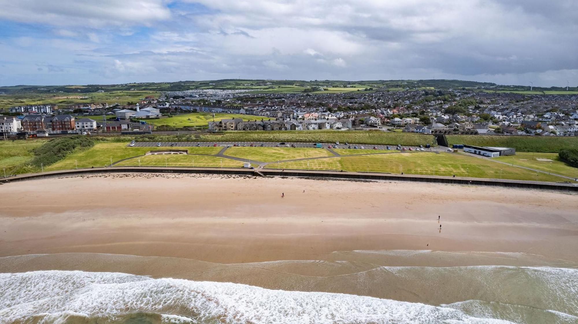 2 Dunluce Green - Portrush By The Sea Екстериор снимка